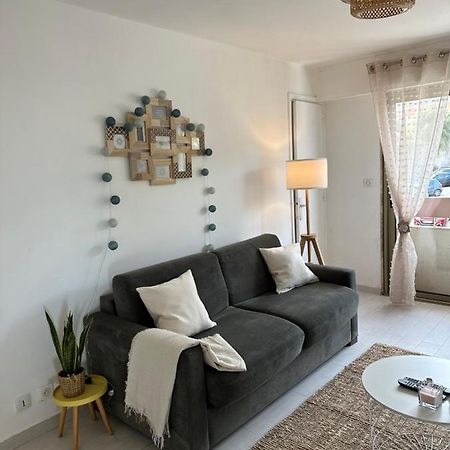 Spacieux Studio A Golfe Juan 2 Minutes Des Plages ヴァロリス エクステリア 写真