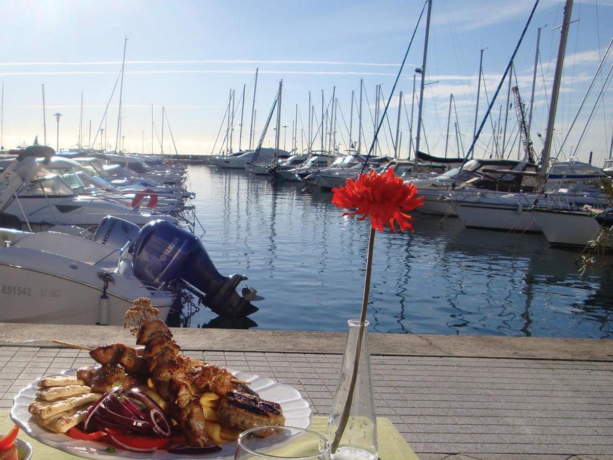 Spacieux Studio A Golfe Juan 2 Minutes Des Plages ヴァロリス エクステリア 写真